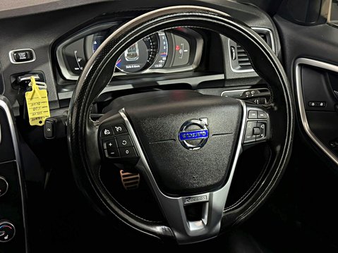 Volvo V60 D3 R-DESIGN NAV 2.0 MANUAL 14