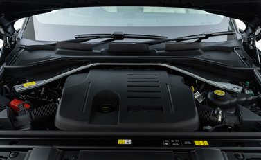 Land Rover Range Rover P460e Autobiography LWB 36