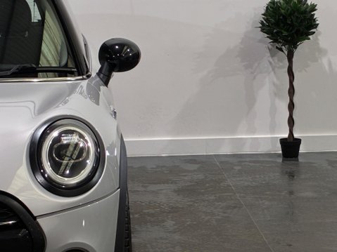 Mini Hatch 2.0 Cooper S Euro 6 (s/s) 3dr 51