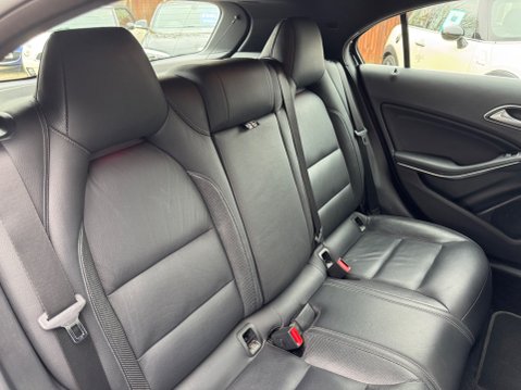Mercedes-Benz A Class A 200 D AMG LINE PREMIUM 53