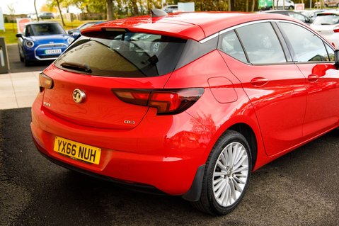 Vauxhall Astra ELITE NAV 7