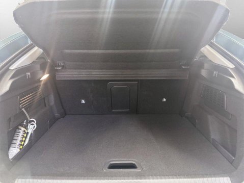 Citroen C4 1.2 PureTech Shine Plus Hatchback 5dr Petrol EAT8 Euro 6 (s/s) (130 ps) 21