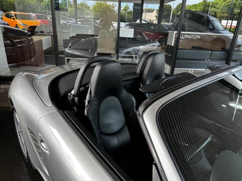 Porsche Boxster 3.2 987 S 2dr 54