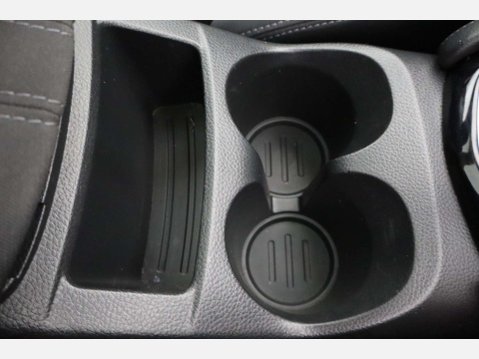 Nissan Qashqai 1.2 Qashqai N-Connecta DiG-T 5dr 47