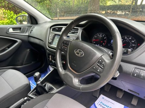 Hyundai i20 1.2 SE Launch Edition Euro 6 (s/s) 5dr 42