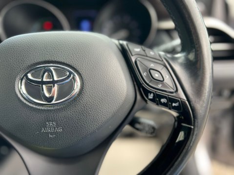 Toyota C-HR EXCEL 37