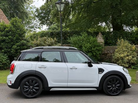 Mini Countryman COOPER 2