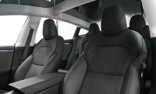 Tesla Model 3 RWD Standard Range Stalk Front Camera GROK AI Rear Screen Vented Seats VATQ 25