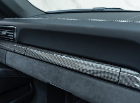 Porsche 911 Targa 4 GTS (991.2) 28