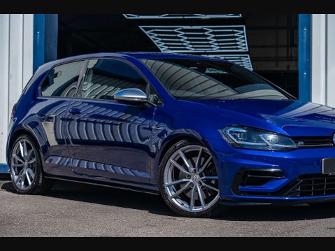 Volkswagen Golf 2.0 Golf R TSi 4Motion Semi-Auto 4WD 3dr 7