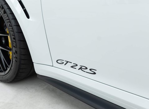 Porsche 911 GT2 RS (991) 36