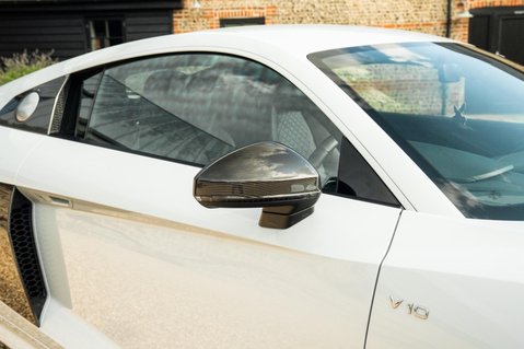 Audi R8 5.2 FSI V10 Plus S Tronic quattro Euro 6 (s/s) 2dr 18