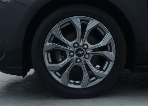 Ford Focus 1.0 Focus ST-Line MHEV Auto 5dr 15