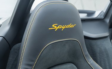 Porsche 718 SPYDER 16