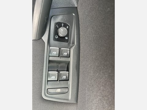 Volkswagen Tiguan 2.0 TDI SE Navigation Euro 6 (s/s) 5dr 27