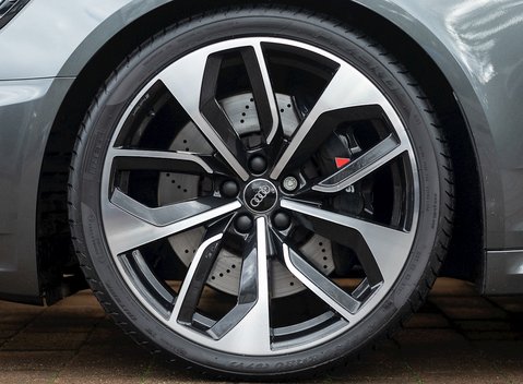 Audi RS4 Avant Sport Edition 10