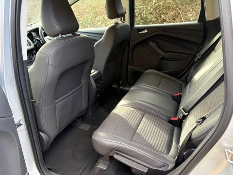 Ford Kuga TITANIUM TDCI 19