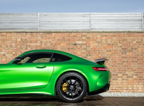 Mercedes-Benz AMG GT R GT R 28