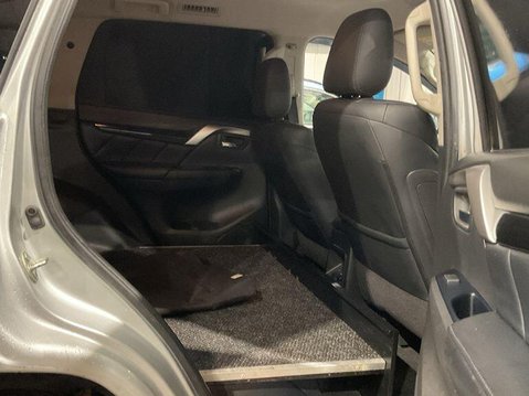 Mitsubishi Shogun Sport 2.4D 4 Auto 4WD LWB Euro 6 5dr 3