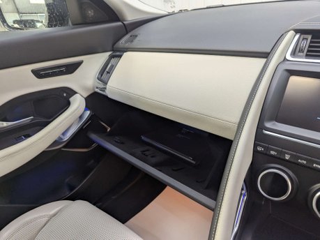 Jaguar E-Pace 2.0 E-PACE R-Dynamic HSE i AWD Auto 4WD 5dr 86
