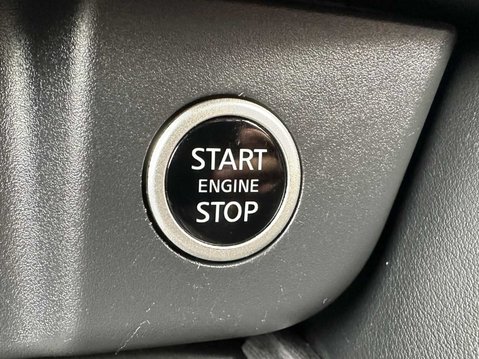 Nissan Qashqai 1.3 Dig-t Mhb 140 Tkna Bose Pack 25