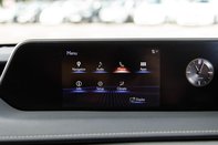 Lexus Ux 250H 18