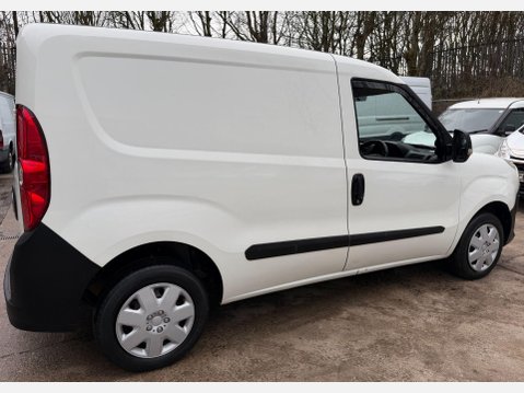 Vauxhall Combo 1.3 CDTi 2000 16v FWD L1 H1 3dr 9