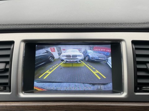 Jaguar XF 2.2d Luxury Auto Euro 5 (s/s) 4dr 25