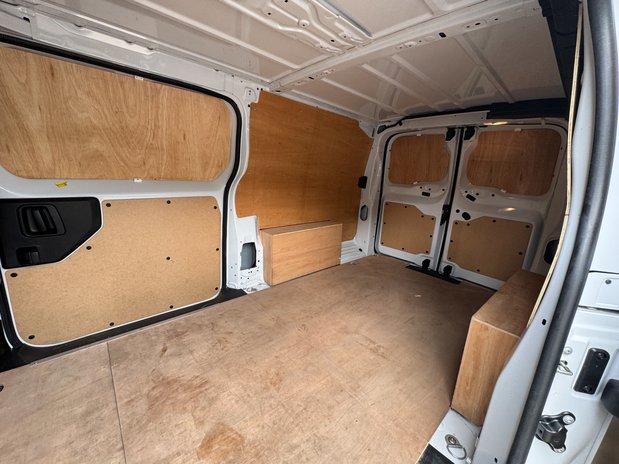 Vauxhall Vivaro LWB L2H1 [SOLD CM] Low Roof Prime 3100 Cruise Sensors EURO 6 11