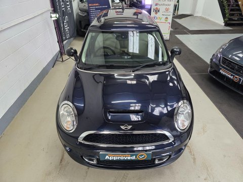 Mini Hatch 1.6 Cooper S Euro 5 (s/s) 3dr 13