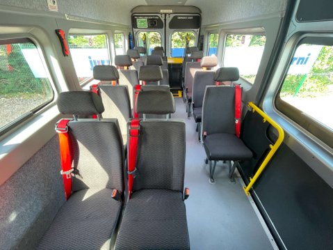 Peugeot Boxer 2.2 Boxer 440 L4H2 17-Seat Non-D1 Lightweight minibus with Hydraulic Passen 5