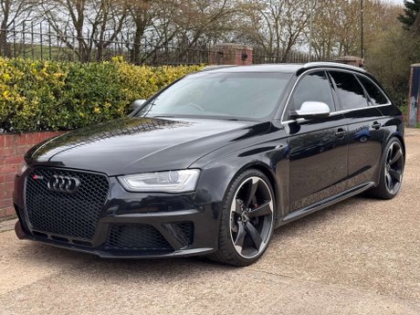 Audi RS4 4.2 RS 4 FSI Quattro Auto 4WD 5dr 11