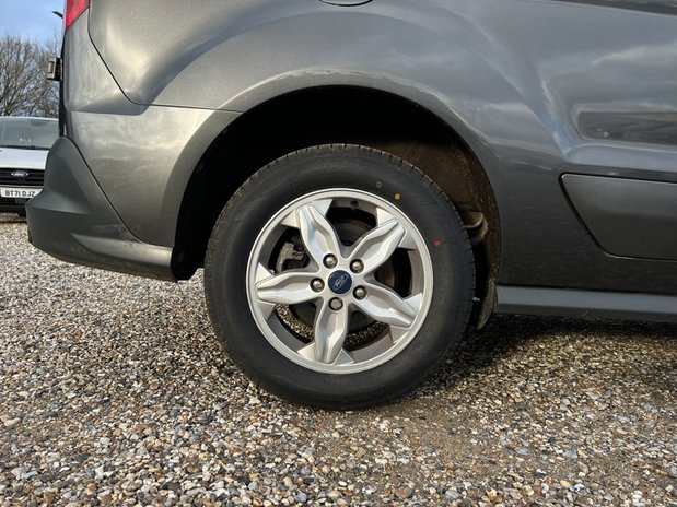 Ford Transit Connect SWB L1H1 (SOLD) 200 Air Con Alloys Camera Nav Sensors EURO 6 NO VAT 20