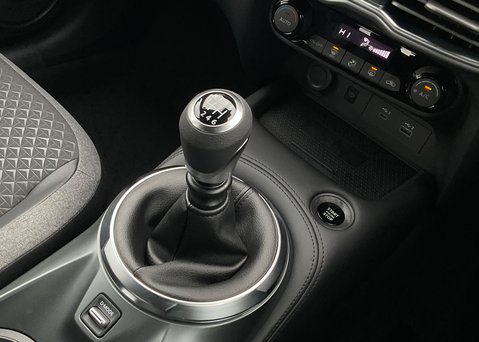 Nissan Juke N-CONNECTA DIG-T 114BHP  21