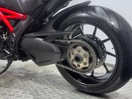 Ducati Diavel 1198 CARBON EDITION 24K 1 OWNER JUST SERVICED MOT APRIL 2027 11