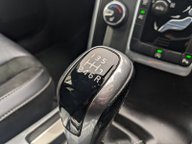 Volvo XC60 D4 R-DESIGN NAV 27