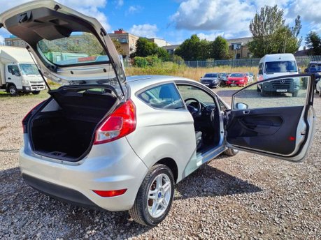 Ford Fiesta 1.0T EcoBoost Zetec Euro 5 (s/s) 3dr 26