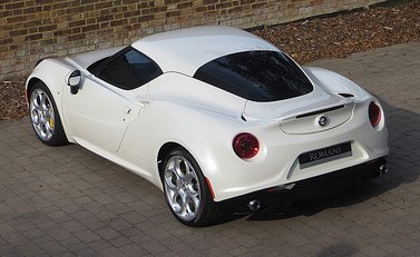 Alfa Romeo 4C 2