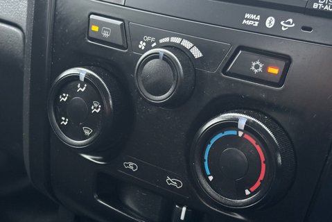 Isuzu D-Max ECB 1.9 TD Extra Cab Tipper 20