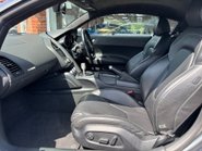 Audi R8 .2 FSI V10 Coupe 2dr Petrol S Tronic quattro Euro 5 (525 ps) 8