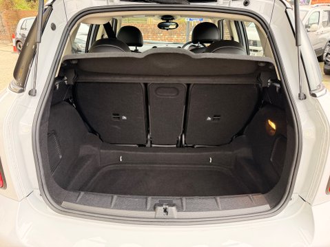 Mini Countryman COOPER 6