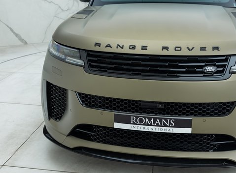 Land Rover Range Rover Sport P635 SV EDITION ONE 37