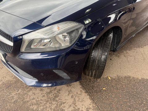 Mercedes-Benz A Class 1.5 A180d Sport (Executive) 7G-DCT Euro 6 (s/s) 5dr 37