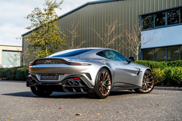 Aston Martin Vantage V8. NOW SOLD. SIMILAR REQUIRED. PLEASE CALL 01903 254800. 3