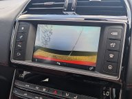 Jaguar XE R-SPORT 22