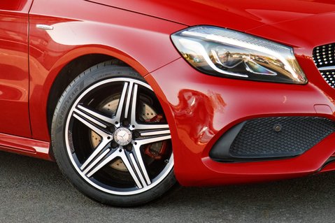 Mercedes-Benz A Class A250 4Matic AMG Premium 5dr Auto 11