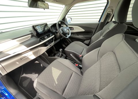 Suzuki Swift Motion 1.2 Mild Hybrid 10