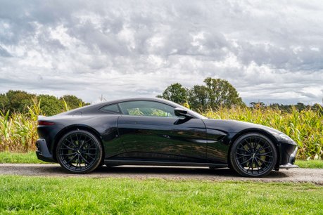 Aston Martin Vantage 4.0 Vantage V8 Auto 3dr
