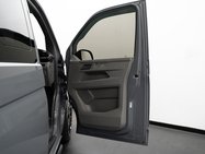 Volkswagen Transporter 2.0 TDI T32 Highline Kombi Double Cab 5dr Diesel DSG FWD SWB Euro 6 (s/s) ( 18