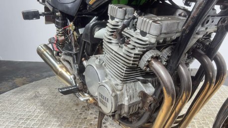 Yamaha XJ MAXIM 1981 32K PROJECT CLASSIC BIKE 750CC PARTS BIKE BREAKER 38